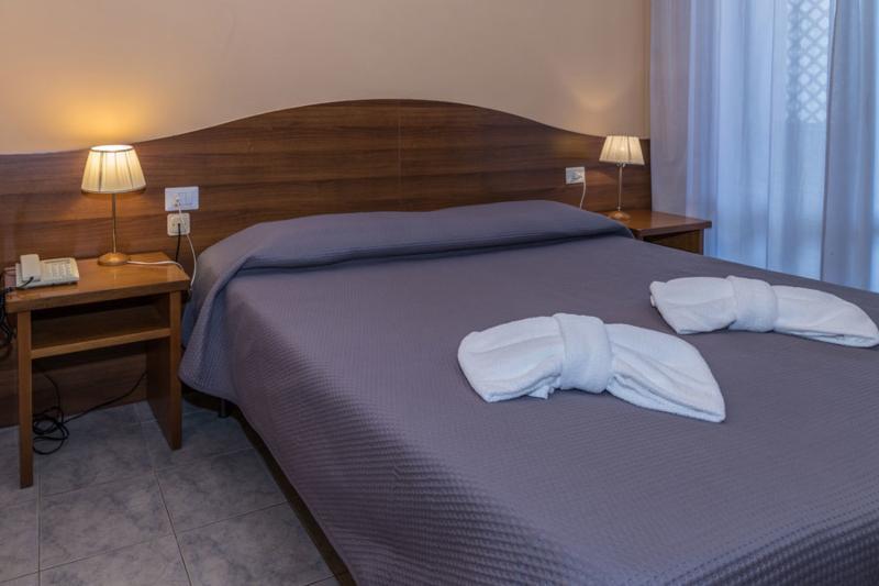 Hotel Malavoglia Ачи Костелло Экстерьер фото