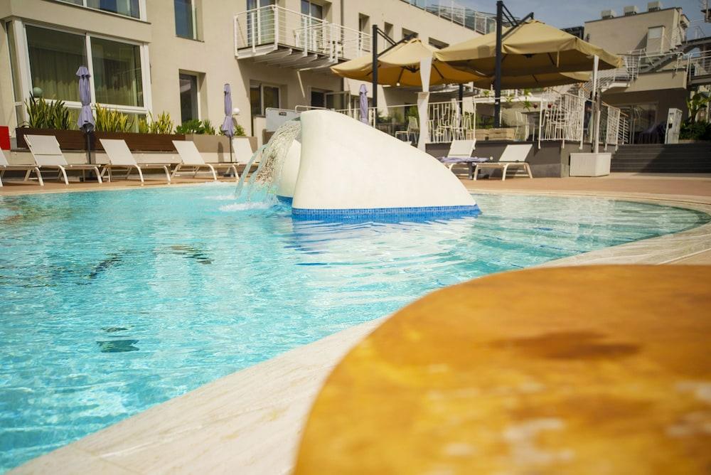 Hotel Malavoglia Ачи Костелло Экстерьер фото