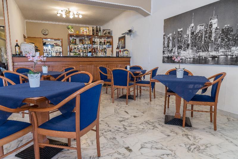 Hotel Malavoglia Ачи Костелло Экстерьер фото
